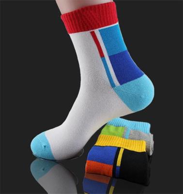 2016 Newest top selling custom colorful summer athletic mid calf length socks for men
