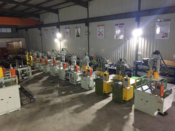 Máquina de inyección de plástico de mesa deslizante vertical PT-450D