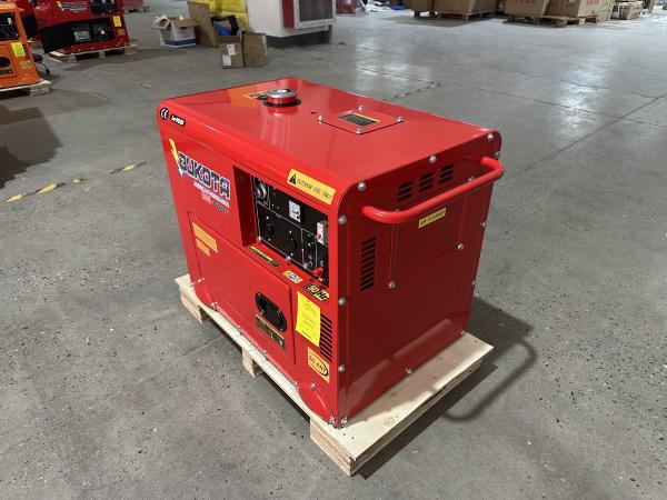 6kw Silent Diesel Generator Set Portable Air Cooled Customizable 220V 380V