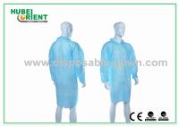 Non toxique et non irritant, un manteau de laboratoire jetable avec fermeture à la fermeture à glissière et collier de chemise pour usine