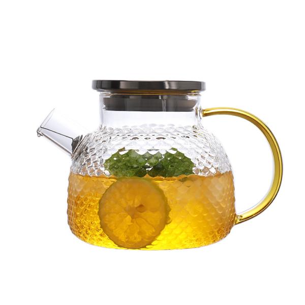 Handmade Juice Carafe With Lid , Borosilicate Glass Short Water Pitcher