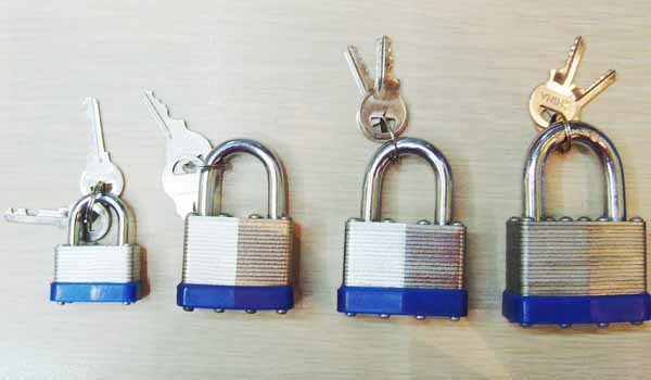 Steel laminated padlock brass cylinder