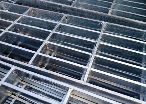 Expanded Press Lock Steel Grating , Galvanised Floor Grating For Power Plant