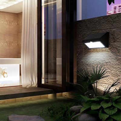 Contemporary Design Outdoor Solar Powered Light With High Luminance