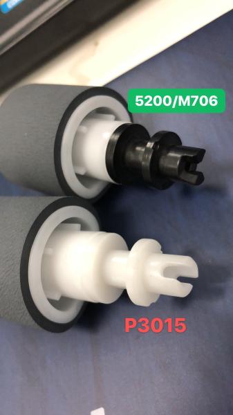 M706  TRAY 2 Pickup roller  RM1-0731