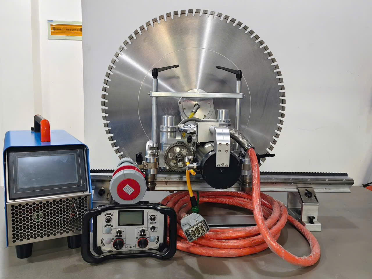 Powerful Wall Saw Machine For Bridge, Tunnel And Building Construction