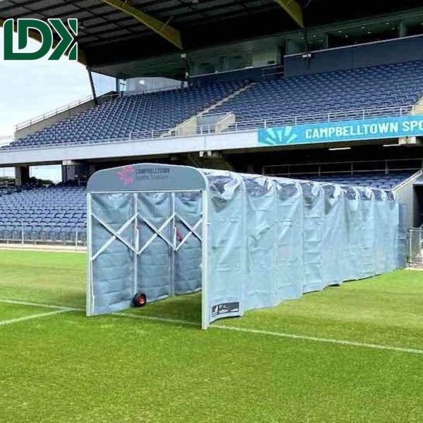 Túnel móvil desmontable y resistente a la lluvia para jugadores de fútbol al aire libre 2*15*2.2m construido con acero galvanizado de alta calidad