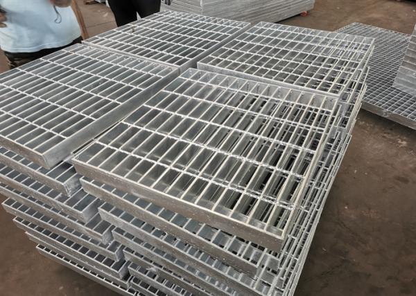 Port Unloading Thickened Platform Steel Grating Hot Dip Galvanized SGS Approved