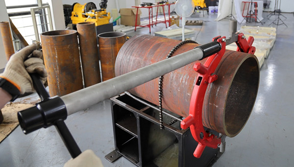 H22S 20 дюймов до 22 дюймов вращающиеся резачи металлических труб 40,5 кг 300 * 70 * 40 см