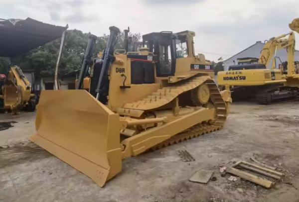 Used CAT D8R Bulldozer  Ensure Optimal Performance Of Your Crawler Bulldozer With Genuine Parts