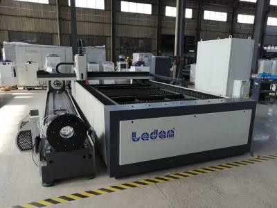 Fiber Laser Tube Cutting Machine Full Enclosure Compact Design Stable Mainframe