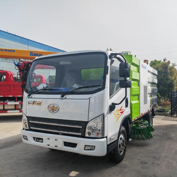 FAW RHD Road Washing Truck High Pressure Diesel Fuel Street Sweeper Vehicle