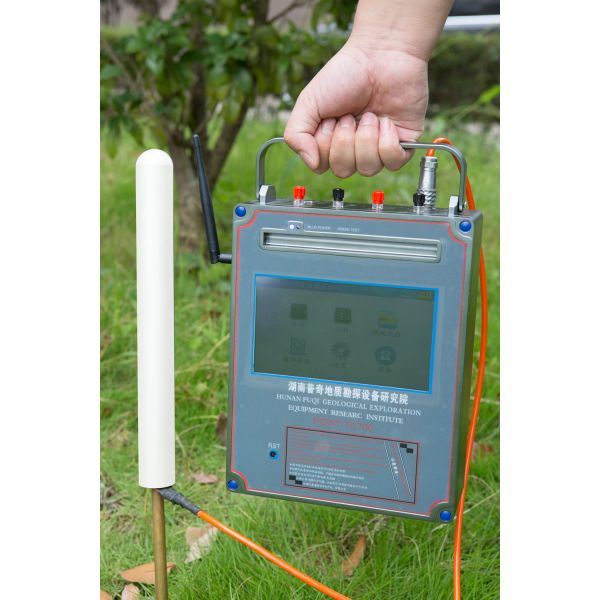 PQWT-TC700 600m Deep Water Detector with Touch Screen and 92% Accuracy for Borehole Water Detection
