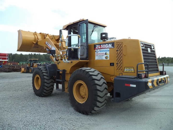 5 тонн XCMG колесный погрузчик Cummins двигатель ZL50GN с земляными работами
