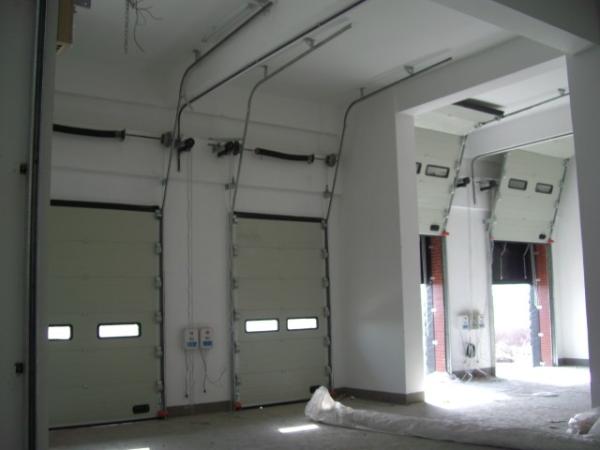 Best Price  Fire Station Automatic Formed Industrial Lift Warehouse Sectional Doors With Emergency Release And Customized Design for Factory
