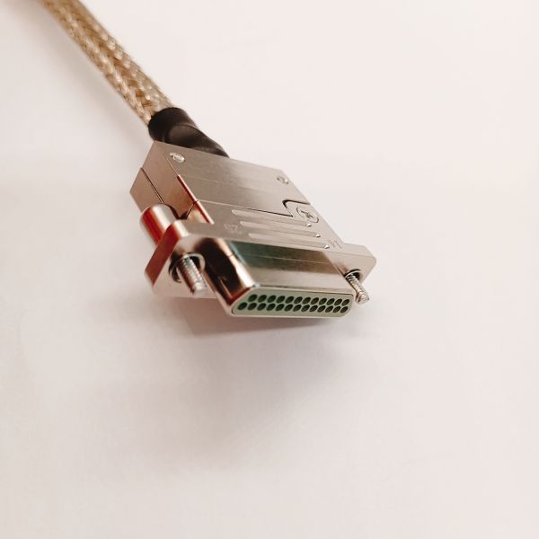 Rectangular Micro D Connectors Metal Electrical Connectors 3A J30J-25TJL-A