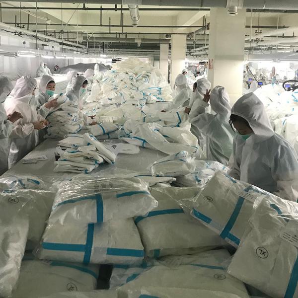 Dust Proof Medical Isolation Gown Antibacterial For Hospital / Lab