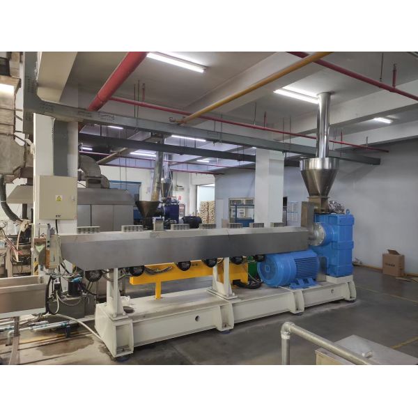 PP Plasitc Granulating Parallel Twin Screw Extruder Machine 120mm OEM