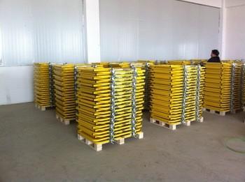 Scaffold Ladder Access Gates , Steel Safety Gates For Ladders Self Closing