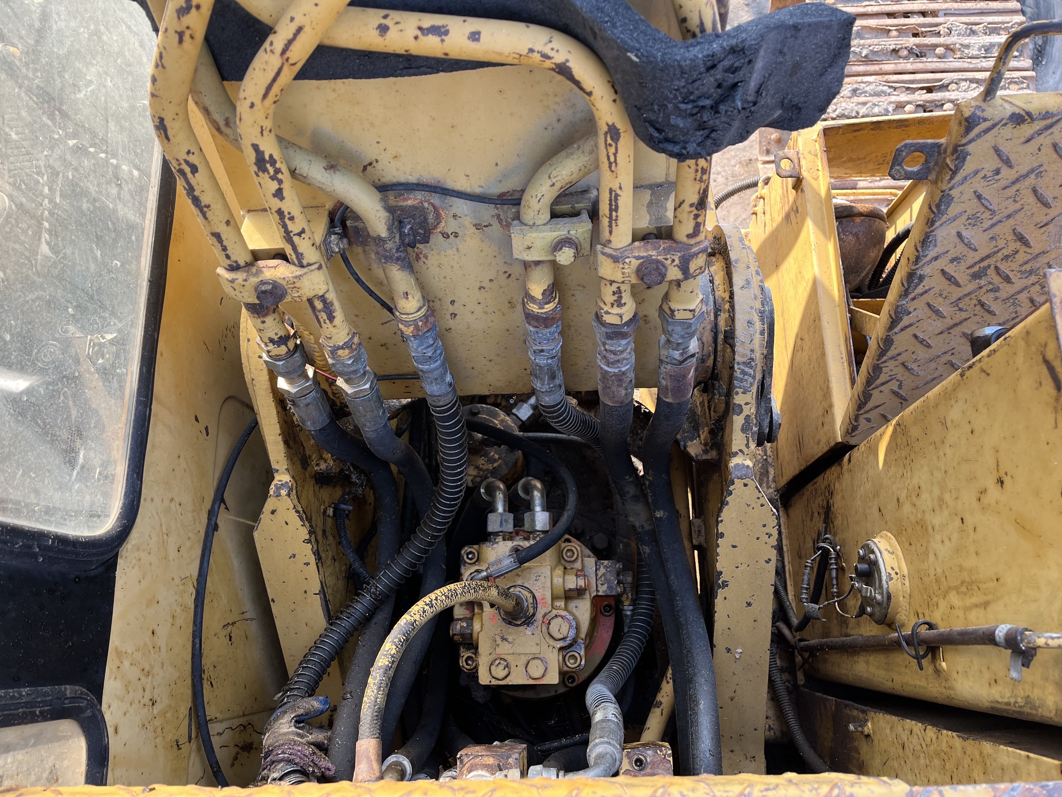 Мини используемый экскаватор Crawler Backhoe экскаваторов E70B CAT 7 тонн
