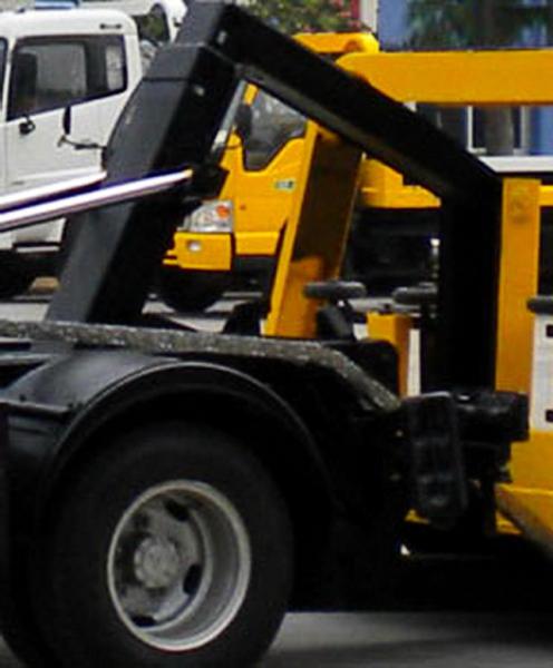 new 6 Tires Rotator Wrecker Tow Truck , 4x2 light Trailer And Road Rescue Truck