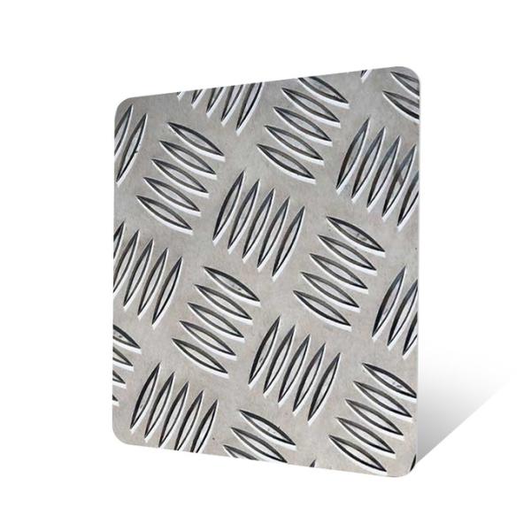 3mm 5mm Anti Slip SS Checkered Sheet With Pattern Hot Rolled Stainless Steel Sheet