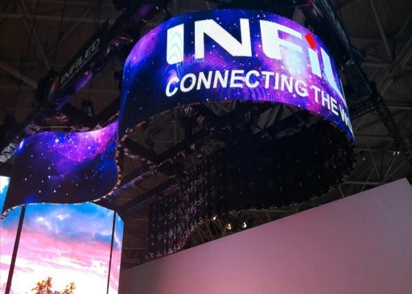 1500 Nits High Definition Cylinder Led Display , Fanless Soft Led Screen