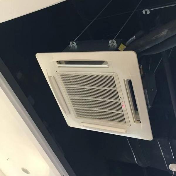 29 KG Chilled Water Fan Coil Unit Cassette Ceiling Type Air Conditioner FCU For Hotel