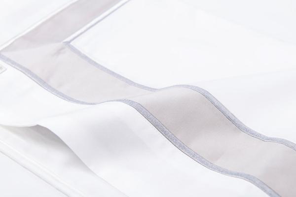OEM White Cotton Embroidered Pillowcases OEKO-TEX King Size Pillow Cases