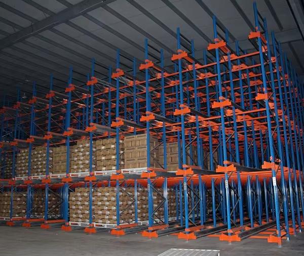 Smart Radio Shuttle Storage System Warehouse Shelving System Custom Size