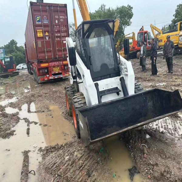 60KW Compact Used Skid Loaders Steer Bob S300 11.1km/h  3750kg
