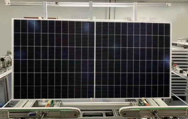 400W 405W 400w 72 Cell Solar Panel Batteries