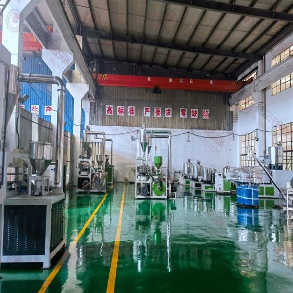 SMW-800 Waste Plastic Recycle Pulverizer Powder Machine Factory Price