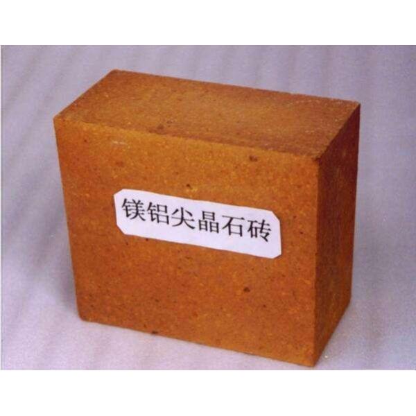 70-90% MgO Content Magnesia Alumina Spinel Brick for Cement Kiln Lining Material