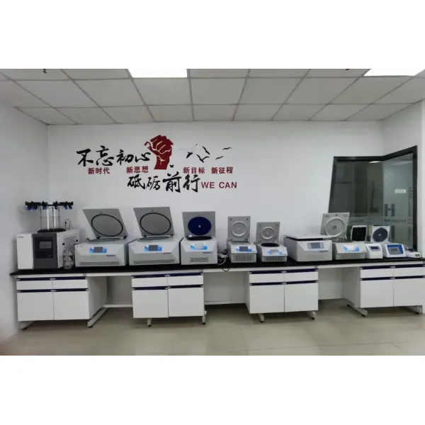 Large Capacity Room Temperature Centrifuge 5500rpm Low Speed Centrifuges With Touch Panel