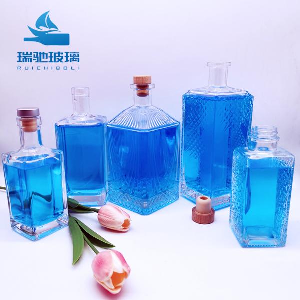 Custom Square Vodka Wine Glass Bottle Made of Super Flint Glass for Standards