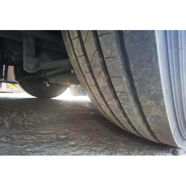 O tipo usado ZK6116 48 de Yutong do ônibus de excursão assenta a direção esquerda de embalagem Nude do chassi da bolsa a ar do ônibus do passageiro das portas dobro