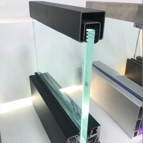 Stable 800-1200mm Tempered Glass U Channel System with Aluminum Handrail for