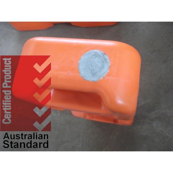 Temp Fence Panesl With HDPE blow mold base filled water panel size 2.1m*2.4m Corrosion Resistant HDG zinc coated