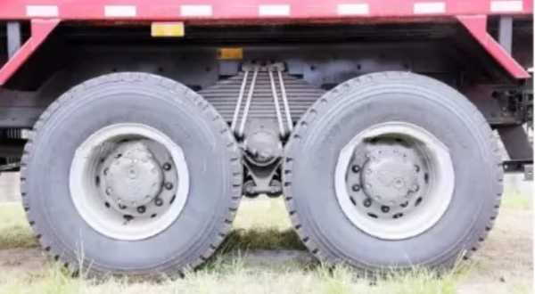 42000L 45000L Aluminum Carbon Fuel Tank Truck Manufacturers 3Axle