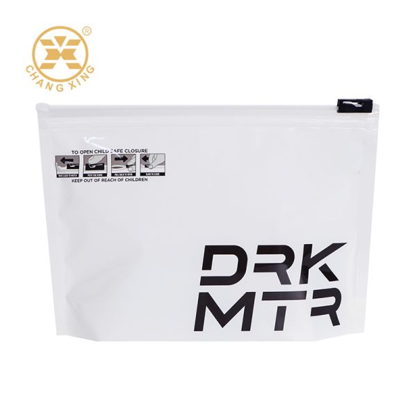 Custom BOPP Resealable Clothing Zipper Packaging Bag Zip Lock Bags Pouches With Logo For Apparel