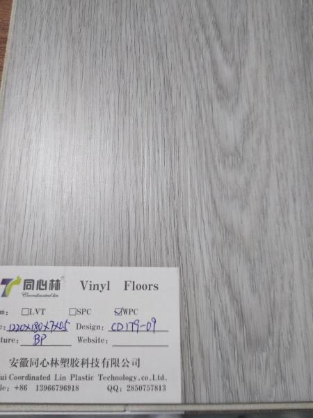 Fireproof Click Lock WPC Vinyl Flooring For Apartment