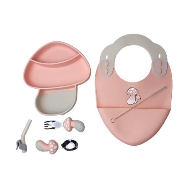ISO9001 Approved Silicone Baby Feeding Set Plate Mushroom Carrot Shape BPA Free