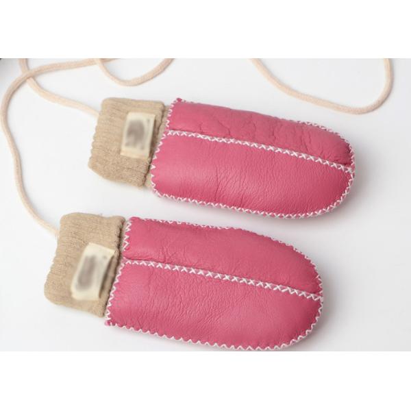 Самой теплой зашитые рукой Миттенс овчины младенца с светом - розовым тумаком