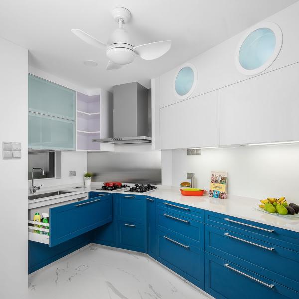 Wholesale Custom Design Small Cabinets Modern White And Blue Lacquer Kitchen Cabinet Set