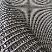 Tapis de sol en PVC antidérapant avec conception en grille ouverte pour un drainage efficace et un piégeage des débris