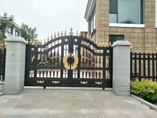 Black Mat Ornamental Fences And Gates / Decorative Metal Garden Gates