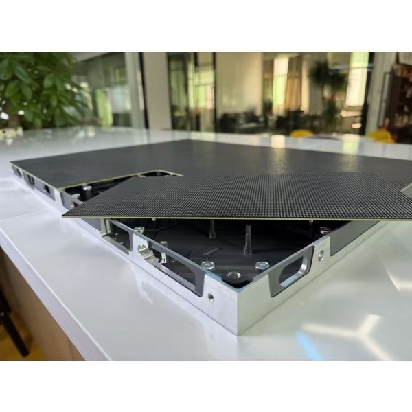 P2.5 Indoor SMD Led Screen Display Small Pixel Pitch Video Wall Seamless