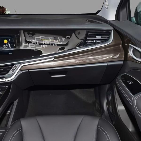 2023 GEELY BORUI エムグランド GT 現在の車 1.8T エンジンと電動後窓 50~80Lの燃料タンク容量