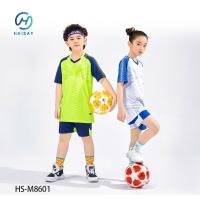 魅力的なパターンとカスタムカラー 選手名オプションの子供サッカーのジャージー